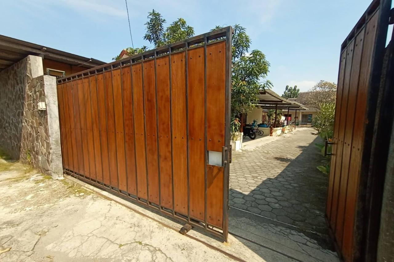 Express O 91578 Villali Jogja Yogyakarta Eksteriør bilde